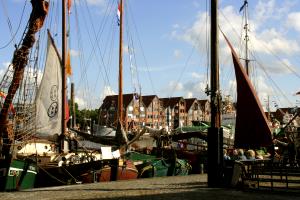 2005-08-04 Leer Traditionschiffertreffen 248-1_65.jpg